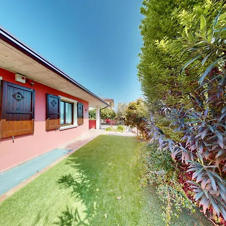 Casa Arcoiris By Bookinggardalake *